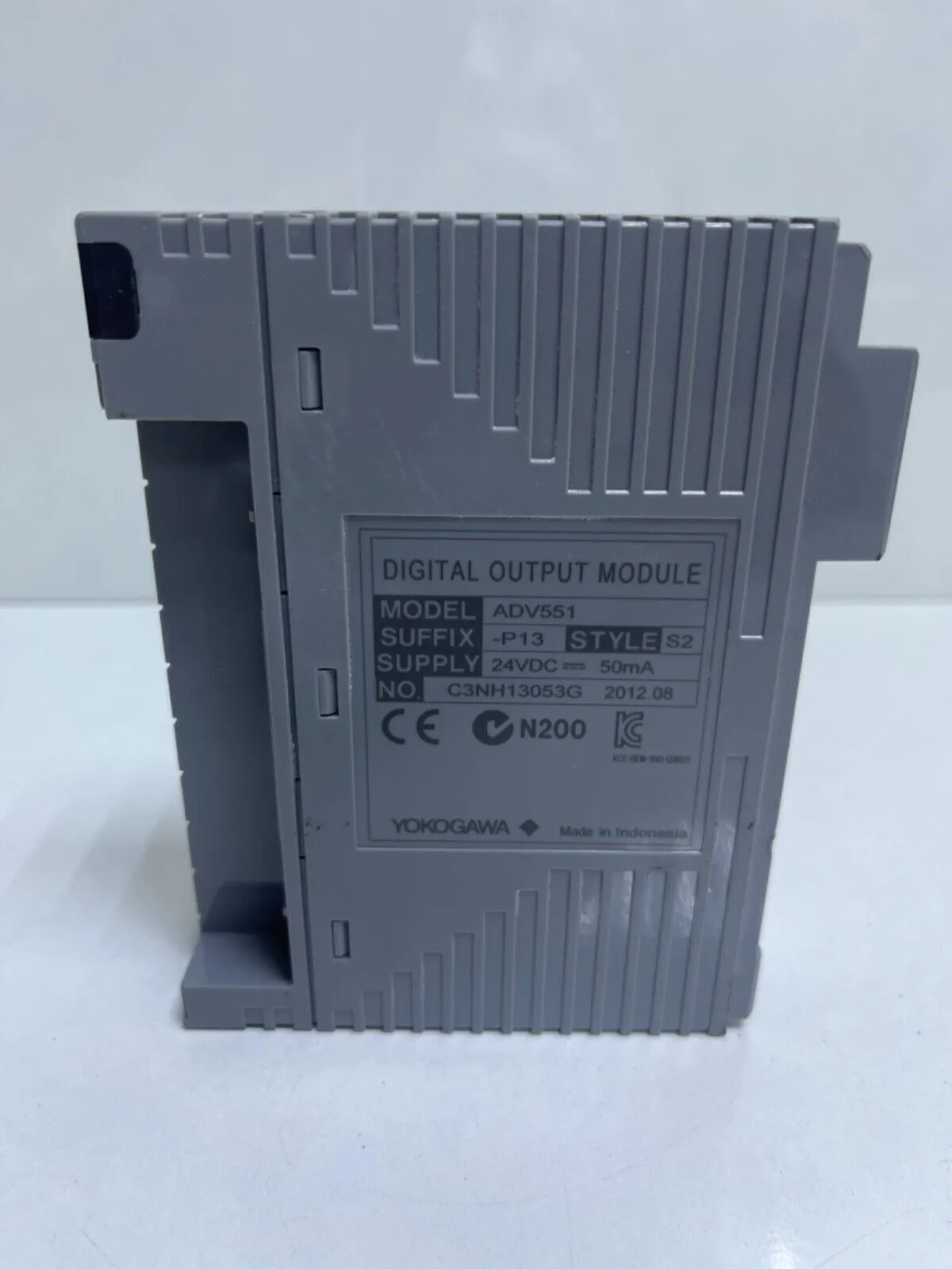 کارت خروجی دیجیتال YOKOGAWA ADV551-P13-S2
